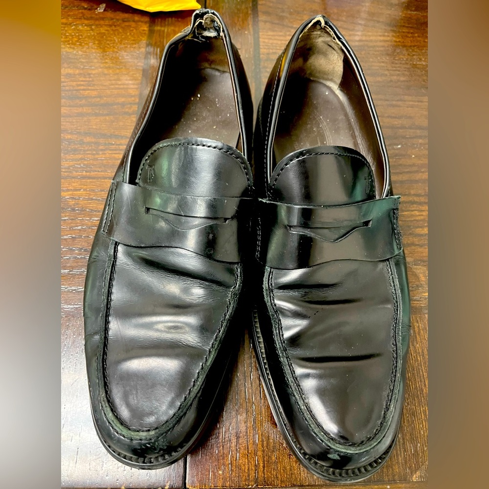 Tods used size 8 black WITH BOX
